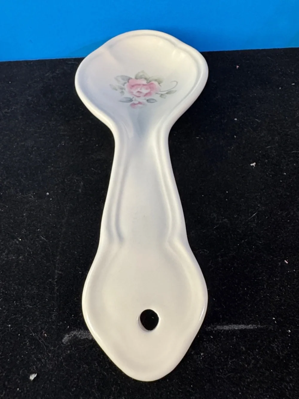 vintage Pfaltzgraff spoon rest in the 